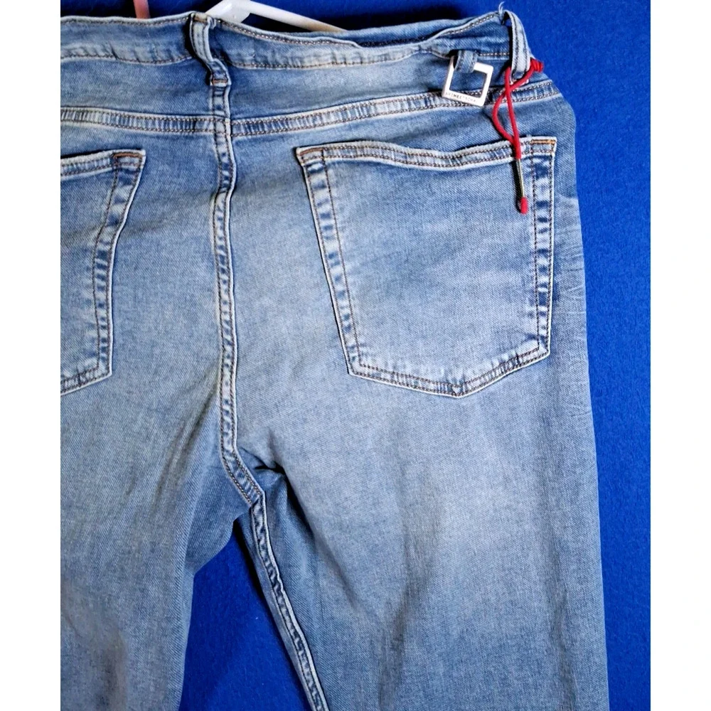 Art Meets Chaos Donwan Harrell Mens Distressed Skinny Jeans Blue Button Fly 38